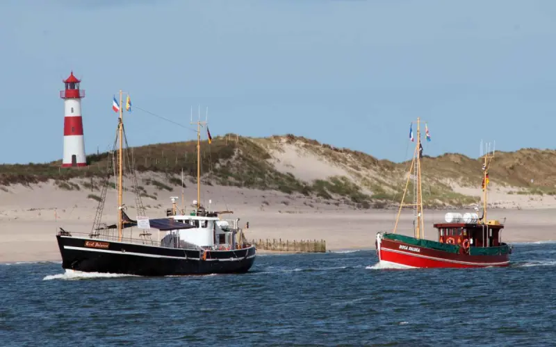 Yacht vor Sylt und den Nordfriesischen Inseln
